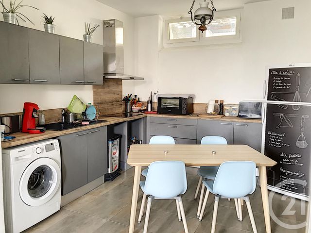 maison à louer - 3 pièces - 83.69 m2 - LECTOURE - 32 - MIDI-PYRENEES - Century 21 J.V. Immobilier maison à louer - 3 pièces - 83.69 m2 - LECTOURE - 32 - MIDI-PYRENEES - Century 21 J.V. Immobilier