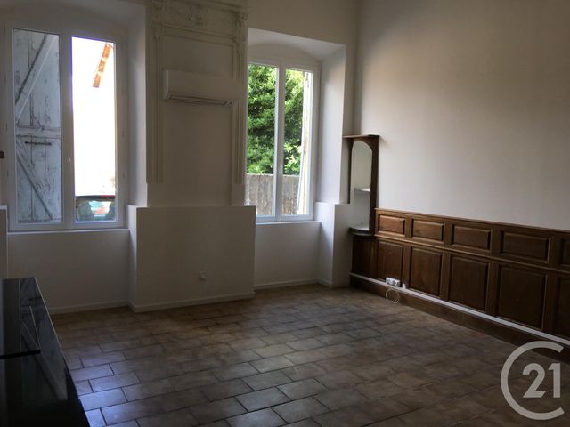 Appartement F2 à louer - 2 pièces - 53.25 m2 - FLEURANCE - 32 - MIDI-PYRENEES - Century 21 J.V. Immobilier Appartement F2 à louer - 2 pièces - 53.25 m2 - FLEURANCE - 32 - MIDI-PYRENEES - Century 21 J.V. Immobilier