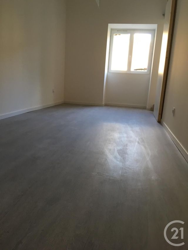 Appartement F2 à louer - 2 pièces - 53.25 m2 - FLEURANCE - 32 - MIDI-PYRENEES - Century 21 J.V. Immobilier Appartement F2 à louer - 2 pièces - 53.25 m2 - FLEURANCE - 32 - MIDI-PYRENEES - Century 21 J.V. Immobilier