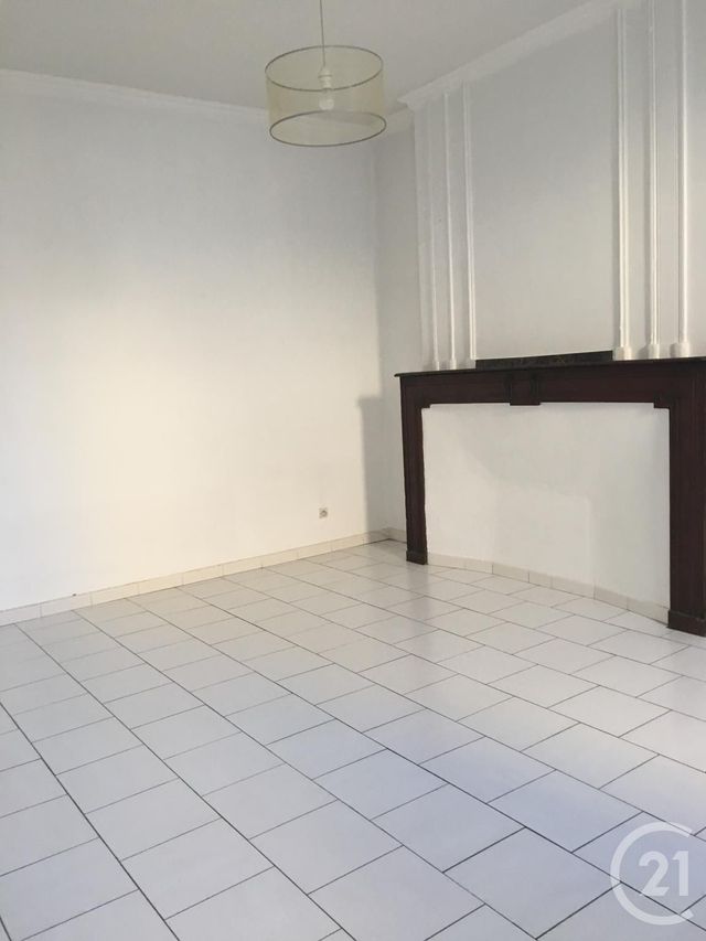 Appartement F3 à louer - 2 pièces - 85.09 m2 - FLEURANCE - 32 - MIDI-PYRENEES - Century 21 J.V. Immobilier Appartement F3 à louer - 2 pièces - 85.09 m2 - FLEURANCE - 32 - MIDI-PYRENEES - Century 21 J.V. Immobilier