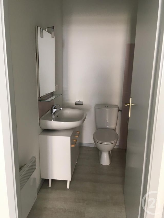 Afficher la photo en grand Appartement F2 à louer - 2 pièces - 44.57 m2 - FLEURANCE - 32 - MIDI-PYRENEES - Century 21 J.V. Immobilier