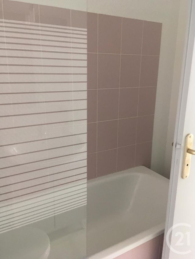 Afficher la photo en grand Appartement F2 à louer - 2 pièces - 44.57 m2 - FLEURANCE - 32 - MIDI-PYRENEES - Century 21 J.V. Immobilier