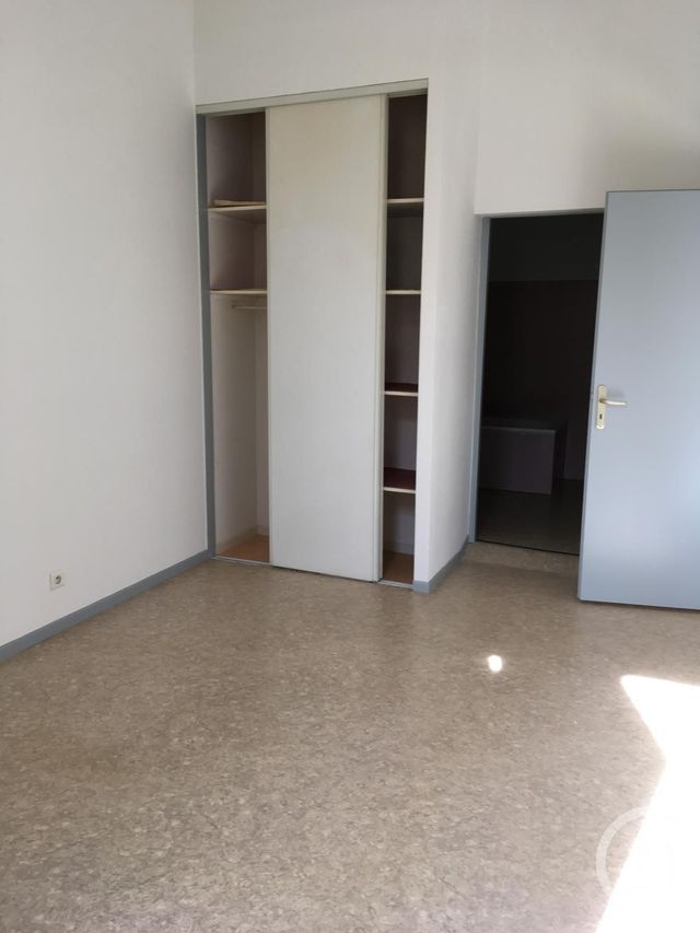 Afficher la photo en grand Appartement F2 à louer - 2 pièces - 44.57 m2 - FLEURANCE - 32 - MIDI-PYRENEES - Century 21 J.V. Immobilier