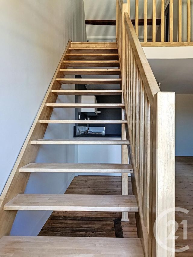 Afficher la photo en grand Appartement F2 à louer - 2 pièces - 60.91 m2 - FLEURANCE - 32 - MIDI-PYRENEES - Century 21 J.V. Immobilier