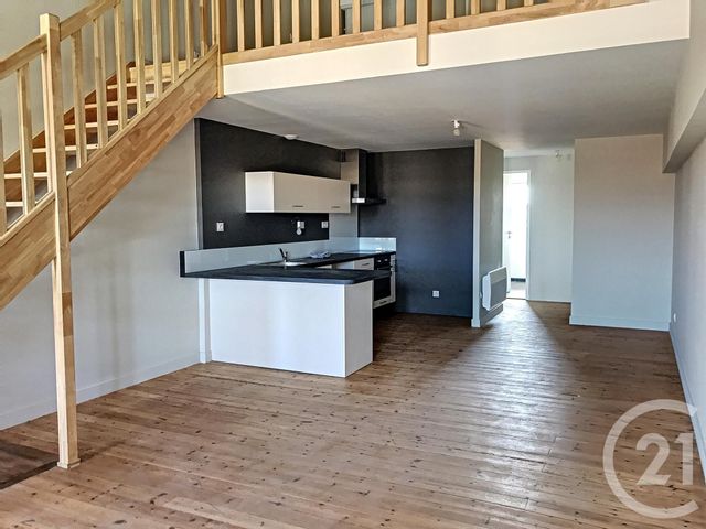 Afficher la photo en grand Appartement F2 à louer - 2 pièces - 60.91 m2 - FLEURANCE - 32 - MIDI-PYRENEES - Century 21 J.V. Immobilier