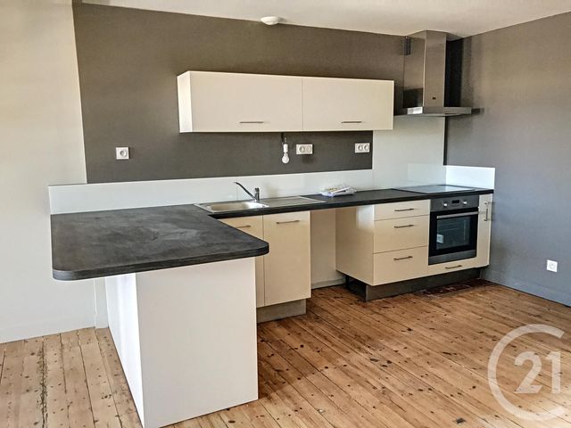 Afficher la photo en grand Appartement F2 à louer - 2 pièces - 60.91 m2 - FLEURANCE - 32 - MIDI-PYRENEES - Century 21 J.V. Immobilier