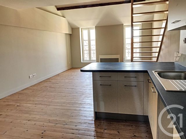 Afficher la photo en grand Appartement F2 à louer - 2 pièces - 60.91 m2 - FLEURANCE - 32 - MIDI-PYRENEES - Century 21 J.V. Immobilier