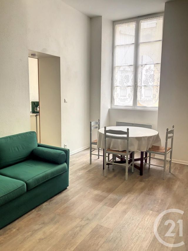 Appartement F2 à louer - 2 pièces - 44.66 m2 - FLEURANCE - 32 - MIDI-PYRENEES - Century 21 J.V. Immobilier