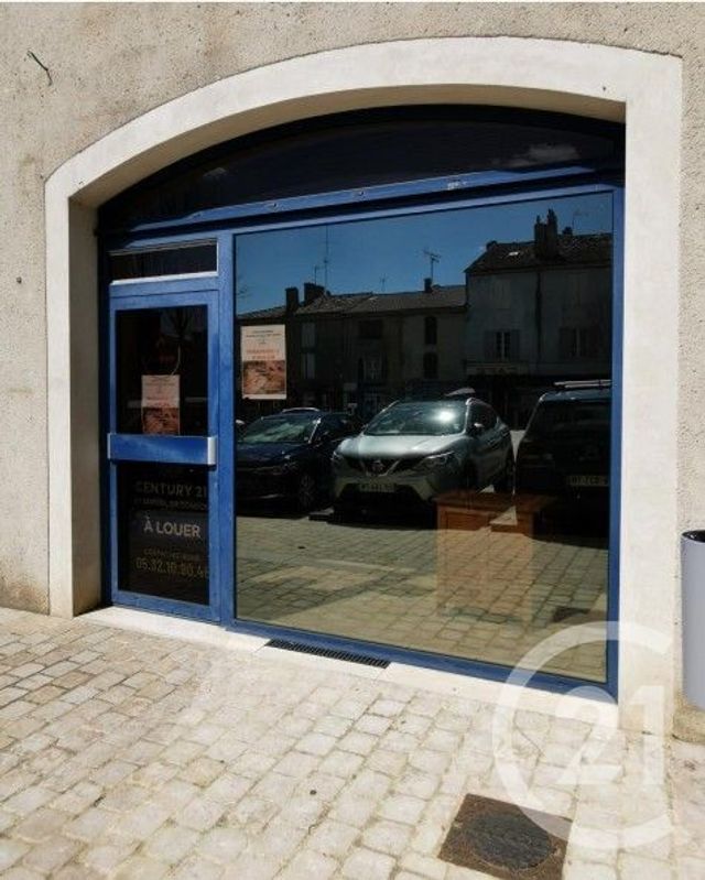 Appartement Local à louer - 2 pièces - 50.71 m2 - CONDOM - 32 - MIDI-PYRENEES - Century 21 J.V. Immobilier