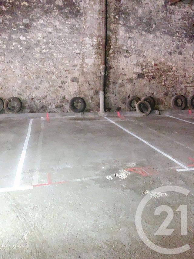 parking à louer - 12.5 m2 - LECTOURE - 32 - MIDI-PYRENEES - Century 21 J.V. Immobilier