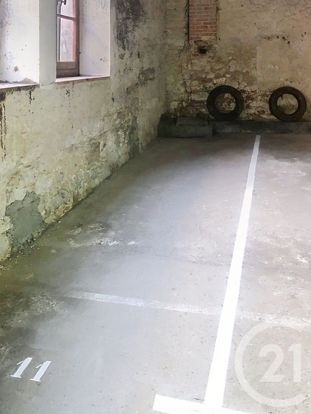 parking à louer - 12.5 m2 - LECTOURE - 32 - MIDI-PYRENEES - Century 21 J.V. Immobilier