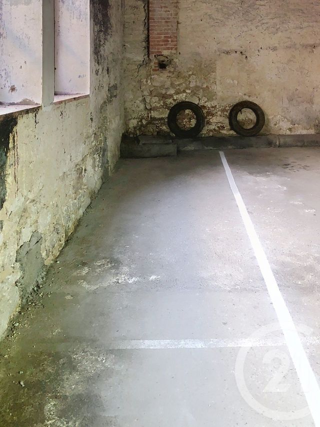 parking à louer - 9.0 m2 - LECTOURE - 32 - MIDI-PYRENEES - Century 21 J.V. Immobilier