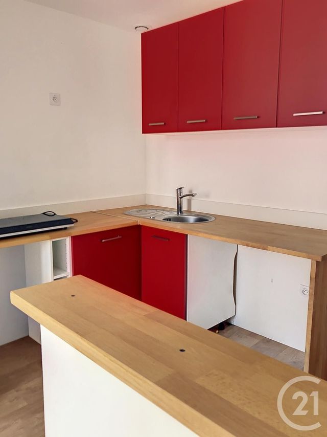 Appartement F1 à louer - 1 pièce - 26.29 m2 - FLEURANCE - 32 - MIDI-PYRENEES - Century 21 J.V. Immobilier