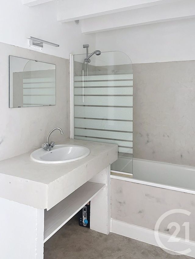 Appartement F2 à louer - 2 pièces - 36.55 m2 - FLEURANCE - 32 - MIDI-PYRENEES - Century 21 J.V. Immobilier