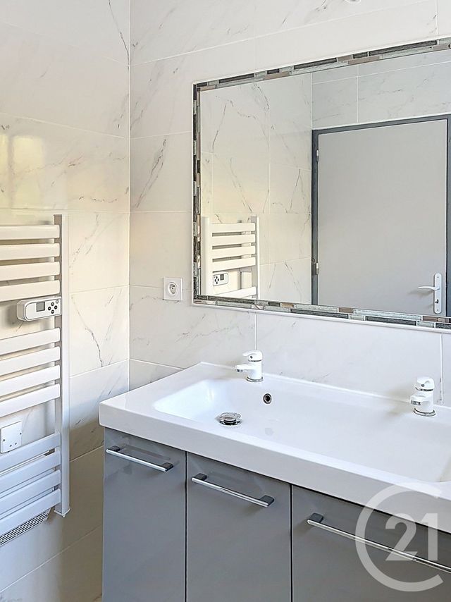 maison à louer - 5 pièces - 106.31 m2 - VALENCE SUR BAISE - 32 - MIDI-PYRENEES - Century 21 J.V. Immobilier