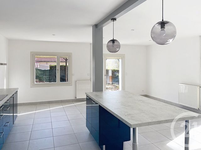 maison à louer - 5 pièces - 106.31 m2 - VALENCE SUR BAISE - 32 - MIDI-PYRENEES - Century 21 J.V. Immobilier