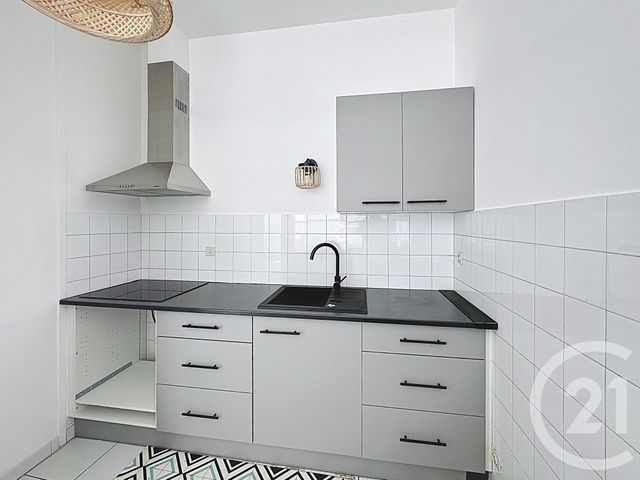 Appartement F2 à louer - 2 pièces - 67.45 m2 - CONDOM - 32 - MIDI-PYRENEES - Century 21 J.V. Immobilier