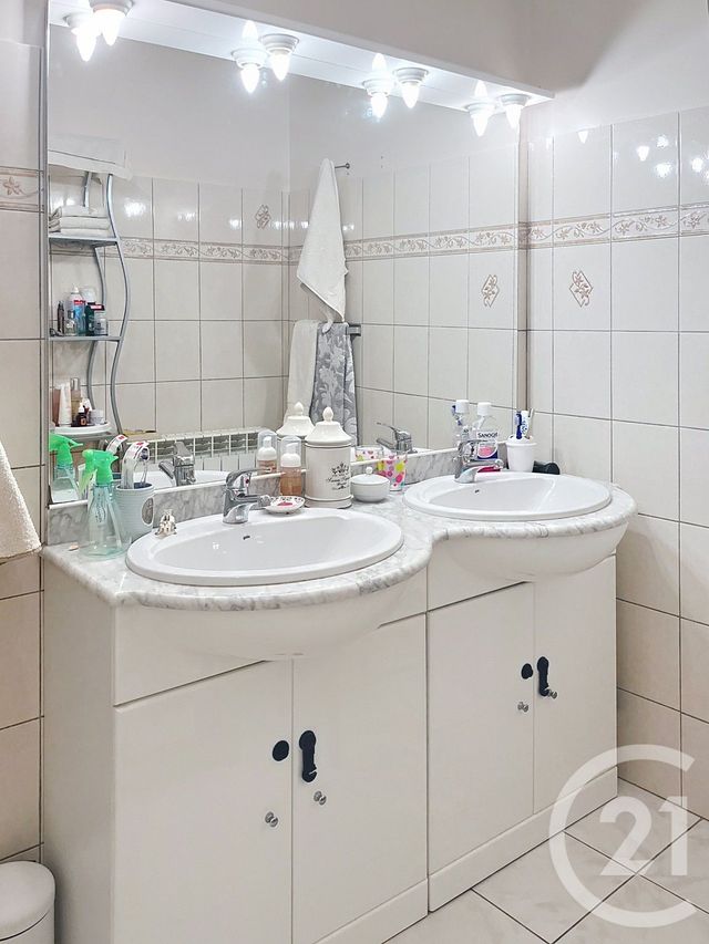 maison à louer - 4 pièces - 84.0 m2 - TERRAUBE - 32 - MIDI-PYRENEES - Century 21 J.V. Immobilier