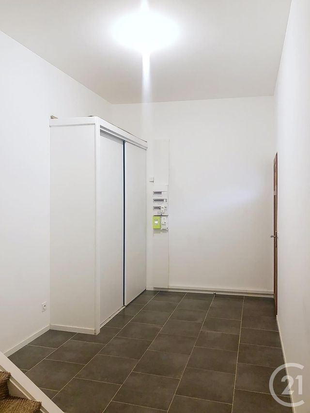 Appartement F3 à louer - 3 pièces - 72.46 m2 - FLEURANCE - 32 - MIDI-PYRENEES - Century 21 J.V. Immobilier