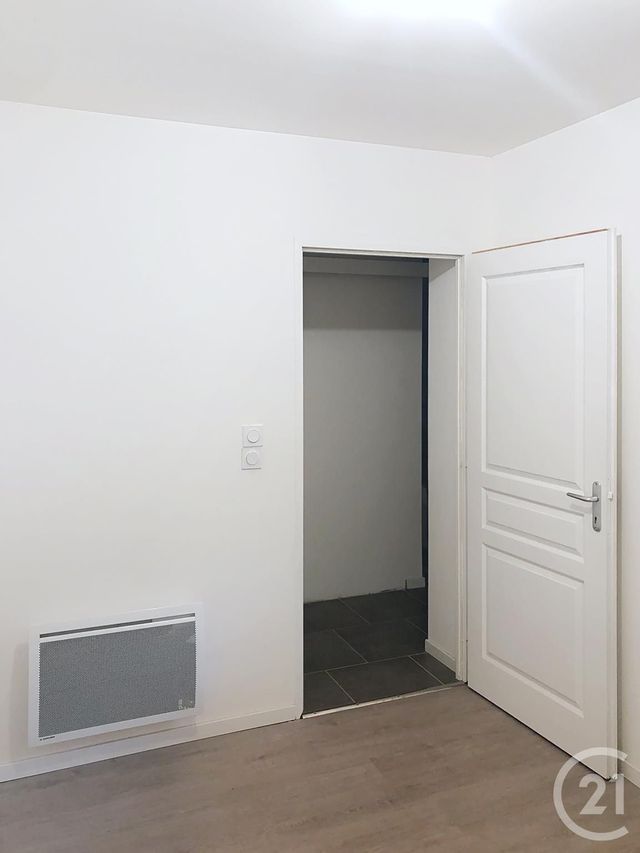 Appartement F3 à louer - 3 pièces - 72.46 m2 - FLEURANCE - 32 - MIDI-PYRENEES - Century 21 J.V. Immobilier