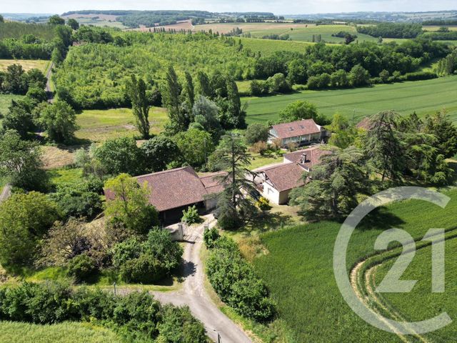 maison à vendre - 7 pièces - 258.71 m2 - CASTERA VERDUZAN - 32 - MIDI-PYRENEES - Century 21 J.V. Immobilier