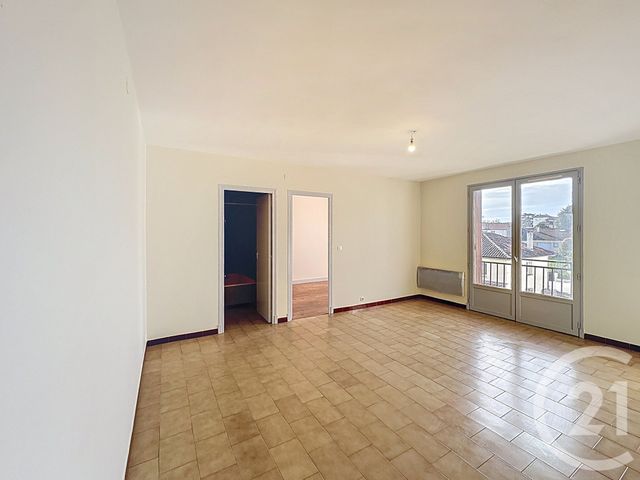 Appartement T2 à vendre - 2 pièces - 44.36 m2 - FLEURANCE - 32 - MIDI-PYRENEES - Century 21 J.V. Immobilier