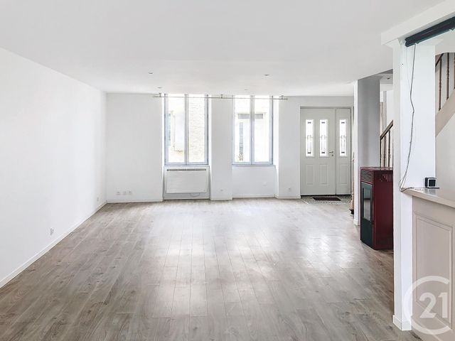 maison à louer - 5 pièces - 138.56 m2 - LA SAUVETAT - 32 - MIDI-PYRENEES - Century 21 J.V. Immobilier