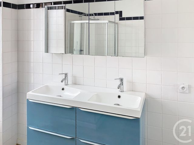 maison à louer - 5 pièces - 138.56 m2 - LA SAUVETAT - 32 - MIDI-PYRENEES - Century 21 J.V. Immobilier