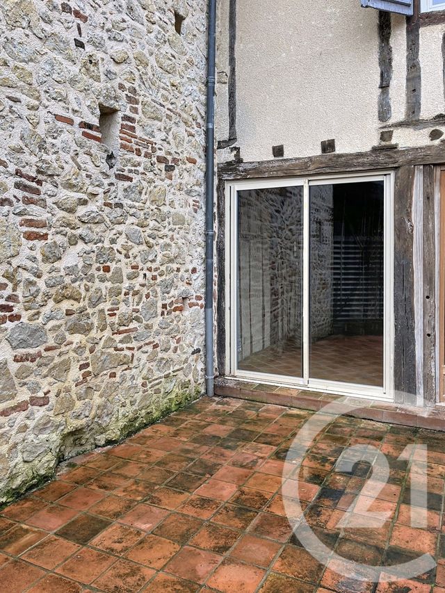 Appartement F3 à louer - 3 pièces - 80.1 m2 - FLEURANCE - 32 - MIDI-PYRENEES - Century 21 J.V. Immobilier