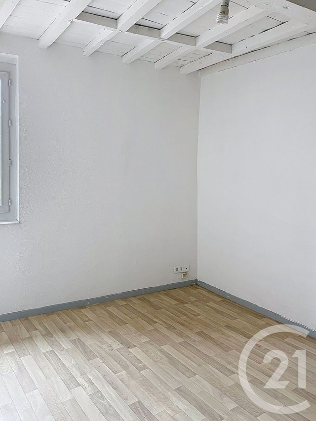 Appartement F3 à louer - 3 pièces - 80.1 m2 - FLEURANCE - 32 - MIDI-PYRENEES - Century 21 J.V. Immobilier