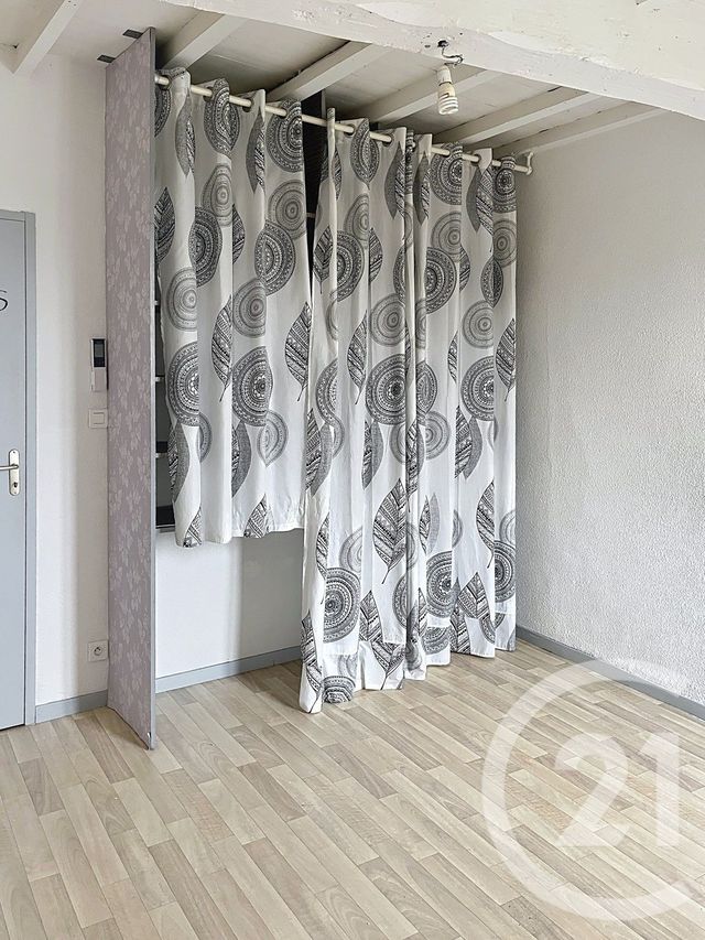 Appartement F3 à louer - 3 pièces - 80.1 m2 - FLEURANCE - 32 - MIDI-PYRENEES - Century 21 J.V. Immobilier