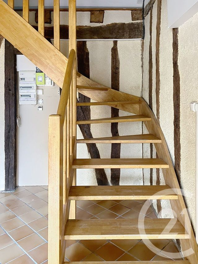 Appartement F3 à louer - 3 pièces - 80.1 m2 - FLEURANCE - 32 - MIDI-PYRENEES - Century 21 J.V. Immobilier