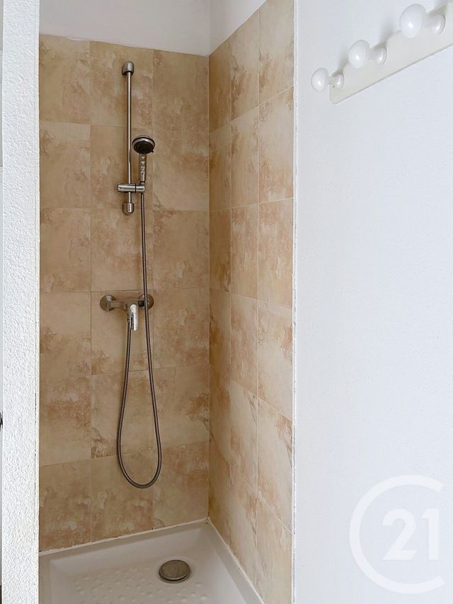 Appartement Studio à louer - 1 pièce - 42.0 m2 - FLEURANCE - 32 - MIDI-PYRENEES - Century 21 J.V. Immobilier