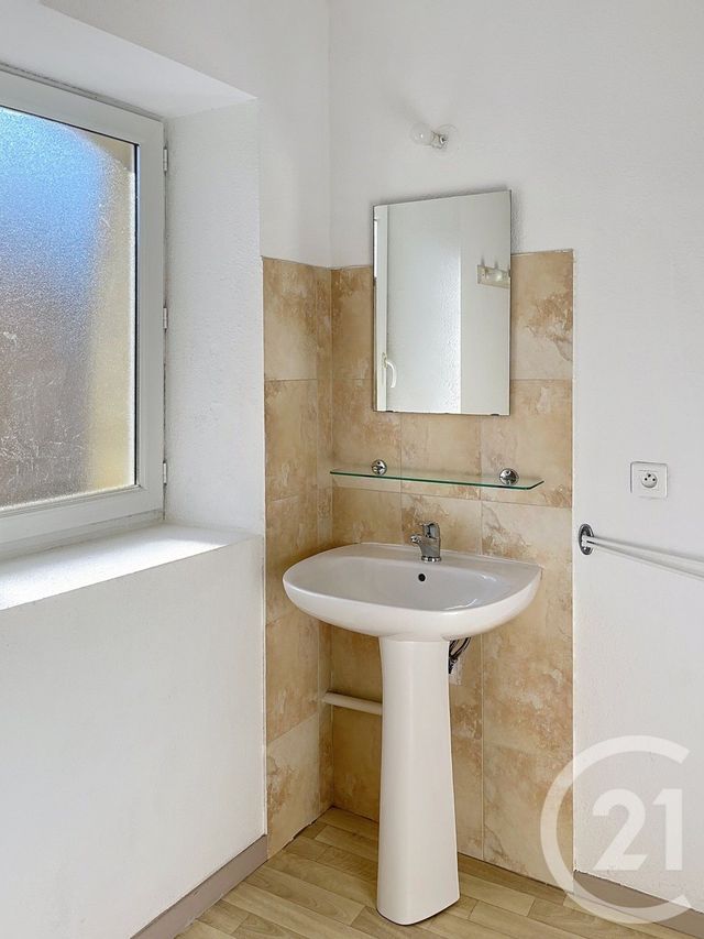 Appartement Studio à louer - 1 pièce - 42.0 m2 - FLEURANCE - 32 - MIDI-PYRENEES - Century 21 J.V. Immobilier