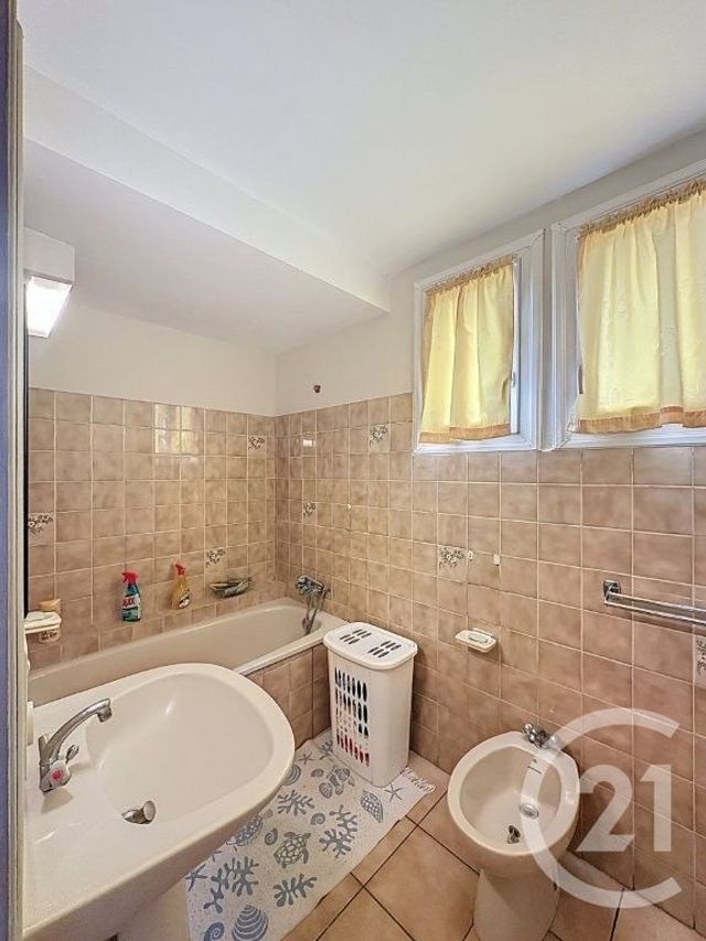 maison à vendre - 7 pièces - 122.72 m2 - LECTOURE - 32 - MIDI-PYRENEES - Century 21 J.V. Immobilier