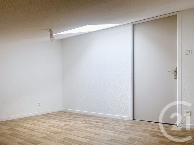 Appartement F3 à louer - 3 pièces - 76.92 m2 - FLEURANCE - 32 - MIDI-PYRENEES - Century 21 J.V. Immobilier