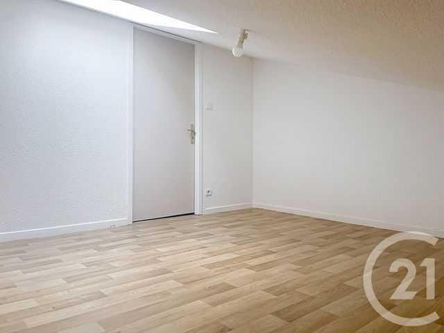 Appartement F3 à louer - 3 pièces - 76.92 m2 - FLEURANCE - 32 - MIDI-PYRENEES - Century 21 J.V. Immobilier