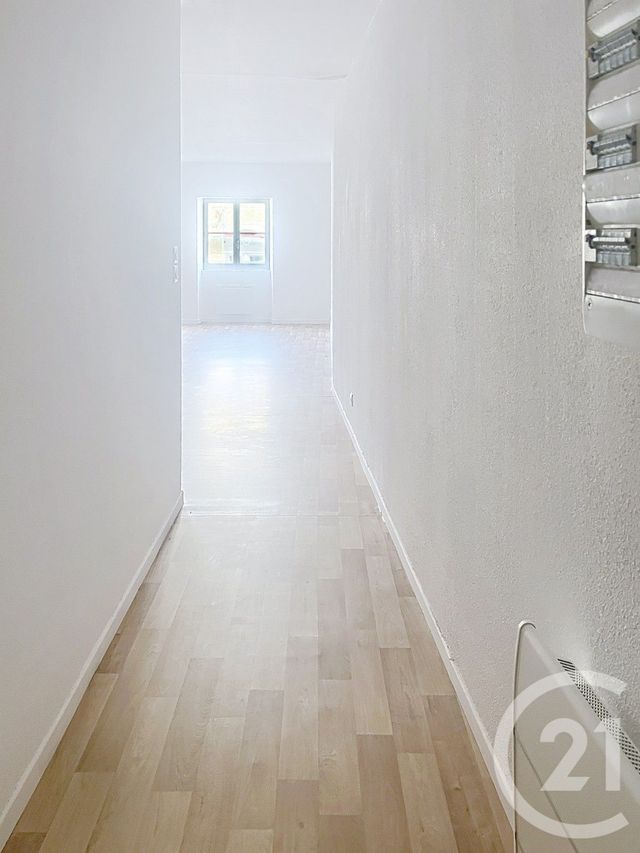 Appartement F3 à louer - 3 pièces - 76.92 m2 - FLEURANCE - 32 - MIDI-PYRENEES - Century 21 J.V. Immobilier