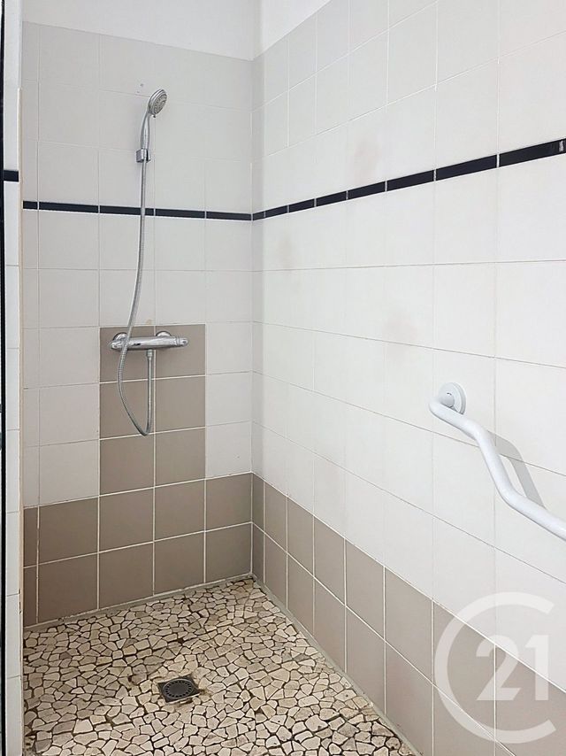 Appartement F3 à louer - 3 pièces - 85.44 m2 - FLEURANCE - 32 - MIDI-PYRENEES - Century 21 J.V. Immobilier