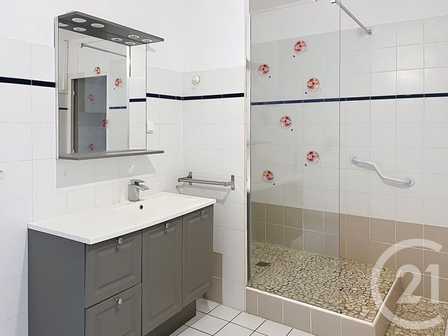 Appartement F3 à louer - 3 pièces - 85.44 m2 - FLEURANCE - 32 - MIDI-PYRENEES - Century 21 J.V. Immobilier