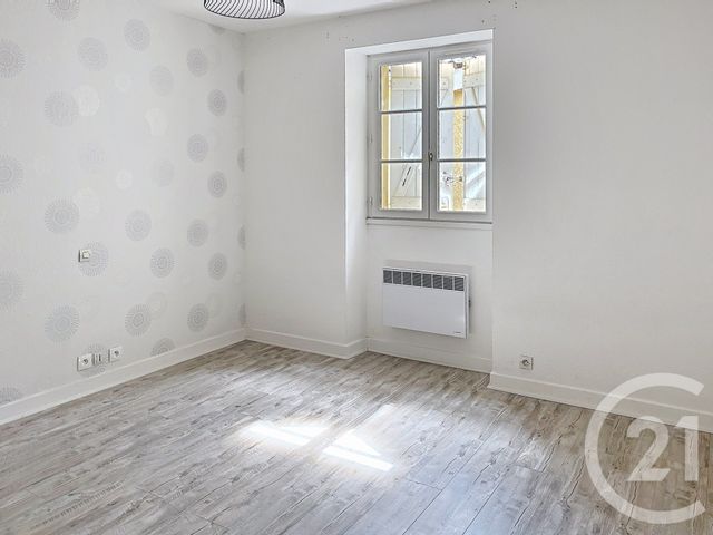 Appartement F3 à louer - 3 pièces - 85.44 m2 - FLEURANCE - 32 - MIDI-PYRENEES - Century 21 J.V. Immobilier