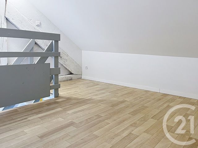 Appartement F3 à louer - 3 pièces - 78.0 m2 - FLEURANCE - 32 - MIDI-PYRENEES - Century 21 J.V. Immobilier