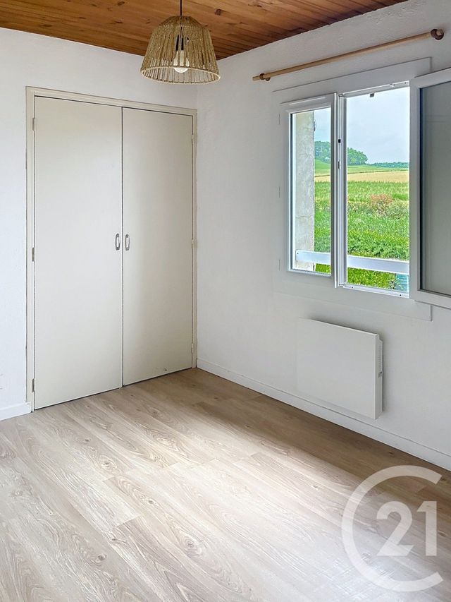 maison à louer - 5 pièces - 128.44 m2 - LAVARDENS - 32 - MIDI-PYRENEES - Century 21 J.V. Immobilier