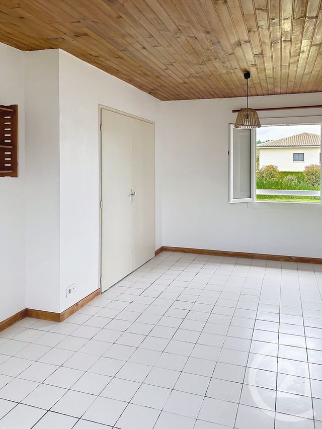 maison à louer - 5 pièces - 128.44 m2 - LAVARDENS - 32 - MIDI-PYRENEES - Century 21 J.V. Immobilier