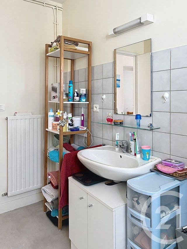Appartement F4 à louer - 4 pièces - 104.73 m2 - FLEURANCE - 32 - MIDI-PYRENEES - Century 21 J.V. Immobilier