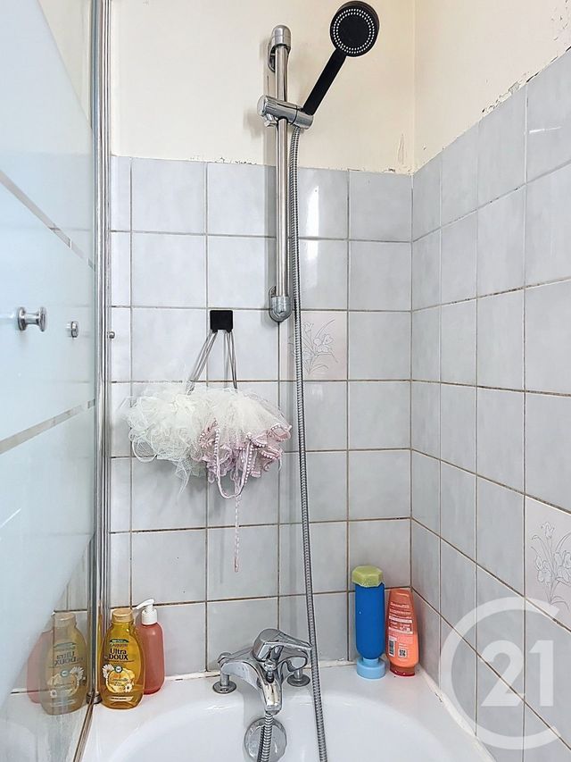 Appartement F4 à louer - 4 pièces - 104.73 m2 - FLEURANCE - 32 - MIDI-PYRENEES - Century 21 J.V. Immobilier