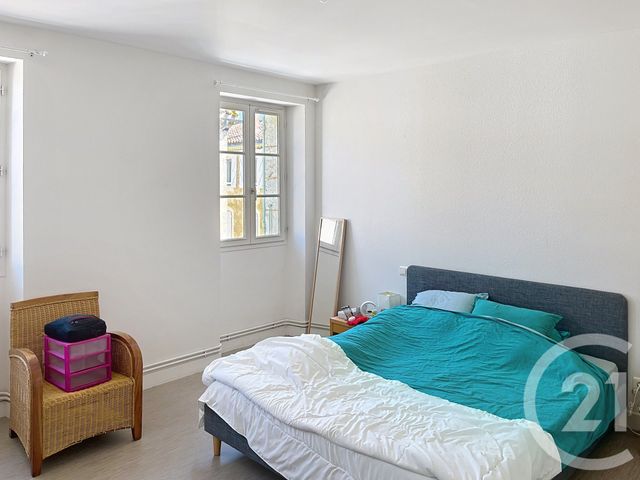 Appartement F4 à louer - 4 pièces - 104.73 m2 - FLEURANCE - 32 - MIDI-PYRENEES - Century 21 J.V. Immobilier