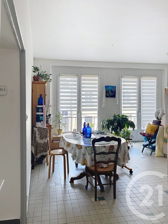 Appartement F4 à louer - 5 pièces - 108.62 m2 - FLEURANCE - 32 - MIDI-PYRENEES - Century 21 J.V. Immobilier