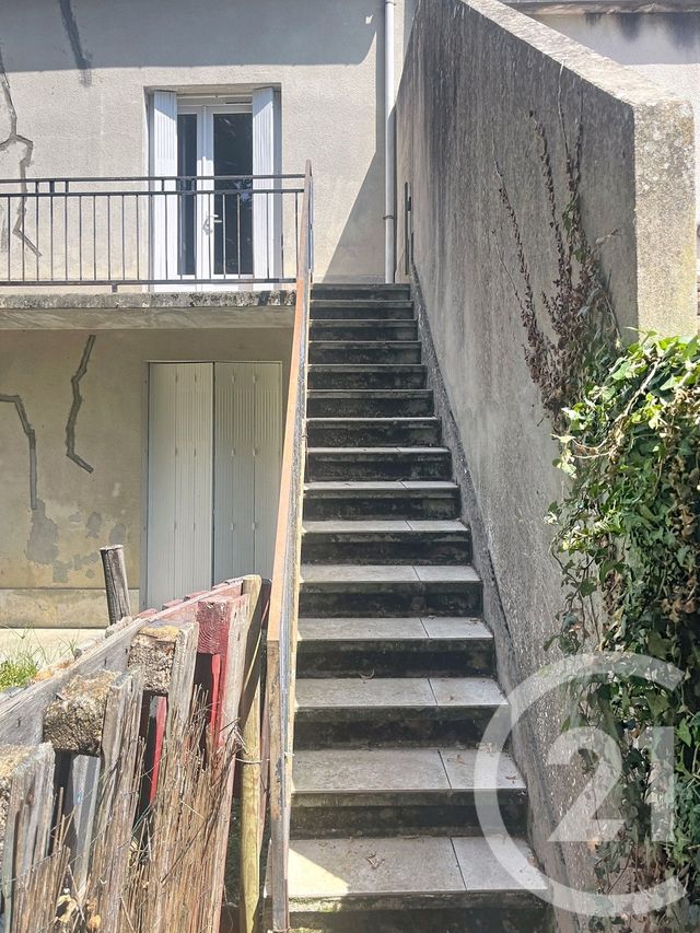 Appartement F4 à louer - 5 pièces - 108.62 m2 - FLEURANCE - 32 - MIDI-PYRENEES - Century 21 J.V. Immobilier