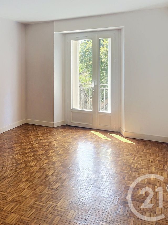Appartement F4 à louer - 5 pièces - 108.62 m2 - FLEURANCE - 32 - MIDI-PYRENEES - Century 21 J.V. Immobilier